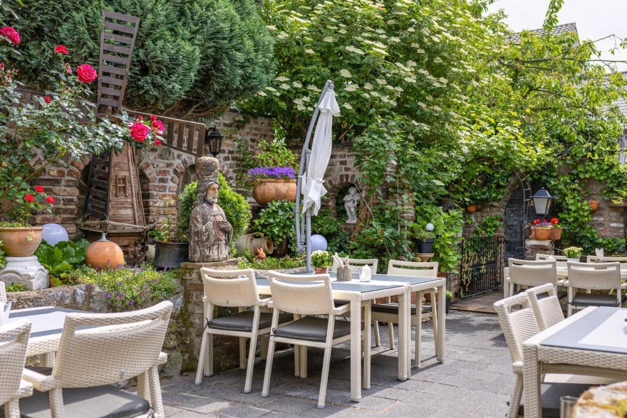 Hotel Schloss Destille 3*