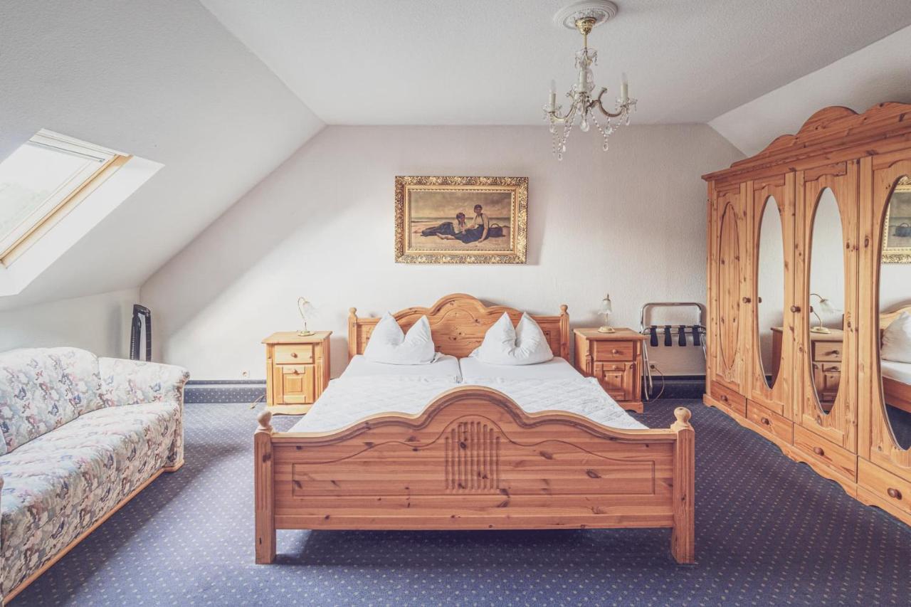 Schloß Destille 3*